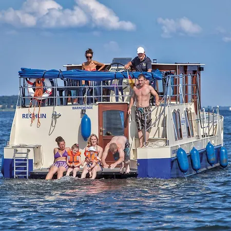 Botel Kuhnle-tours Bootshaus 3*