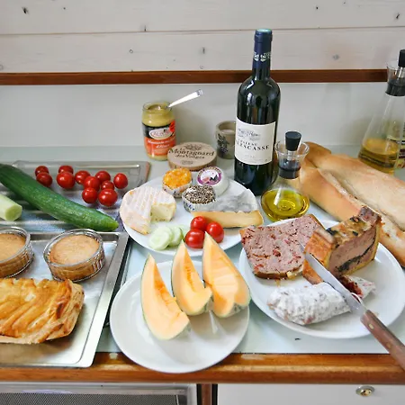 Hotel en barco Boats & Yachts At Zeuthen Harbor By Kuhnle-Tours Zeuthen