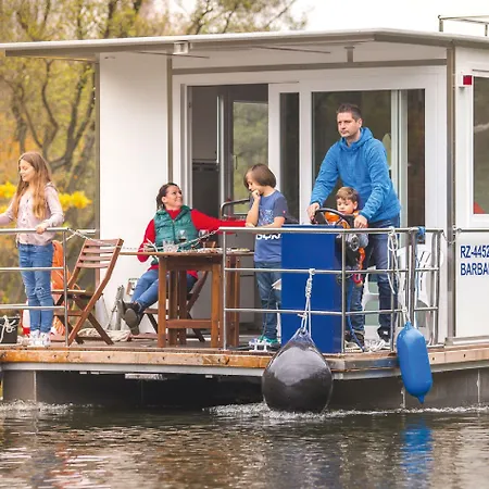 Botel Boats & Yachts At Marina By Kuhnle-tours 3*