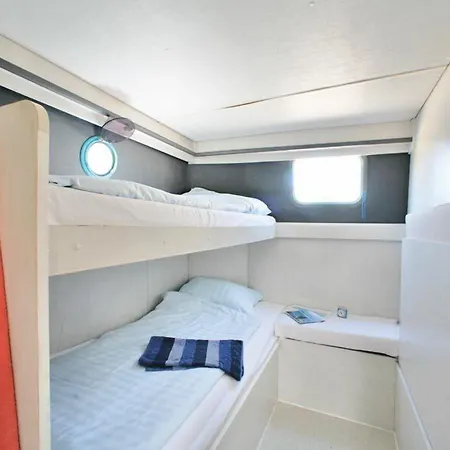 Hotel en barco Boats & Yachts At Zeuthen Harbor By Kuhnle-Tours Zeuthen