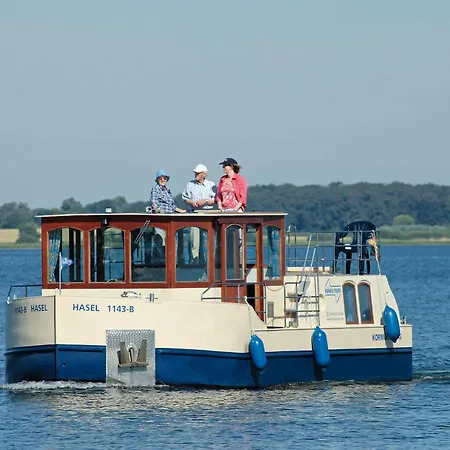 Kuhnle-tours Bootshaus Botel Zeuthen