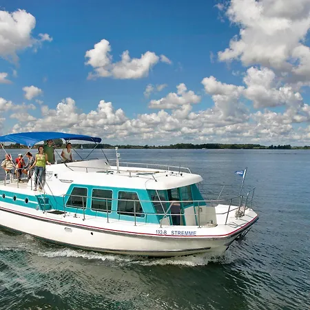 Kuhnle-tours Bootshaus Zeuthen