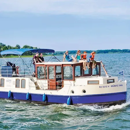 Kuhnle-tours Bootshaus Botel Zeuthen