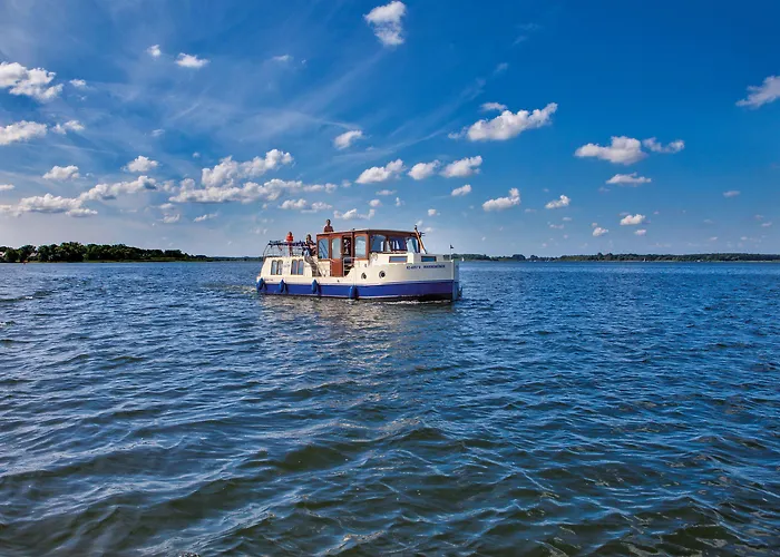 Bateau-hôtel Boats & Yachts At Harbor By Kuhnle-tours Zeuthen