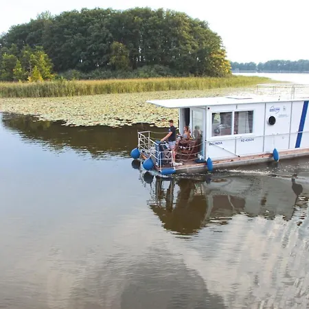 Kuhnle-tours Bootshaus Botel